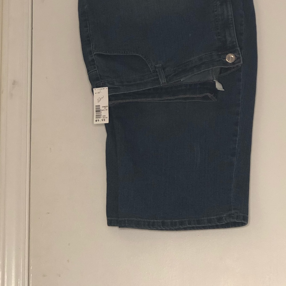 Jeans never worn